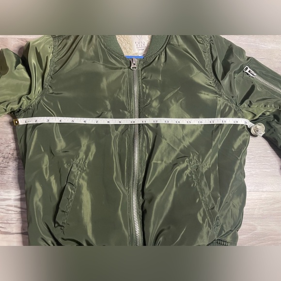 Tilly’s Sherpa lined bomber - Picture 7 of 11